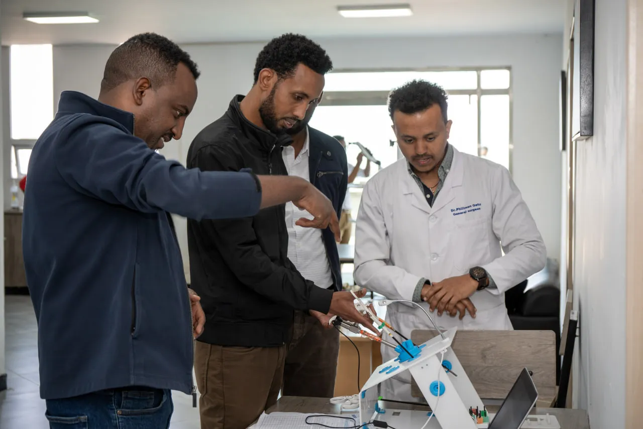 Participants at laparoscopic training stations